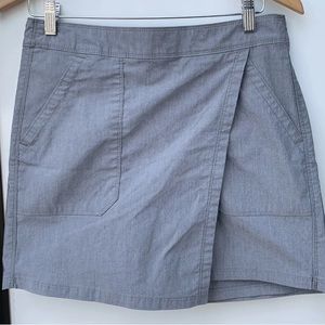 Columbia Wrap Skort size 8